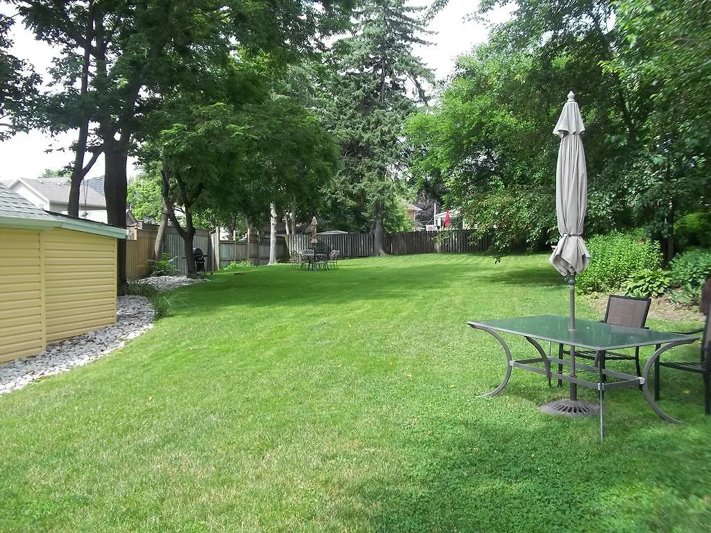 Casa Vidal Niagara location